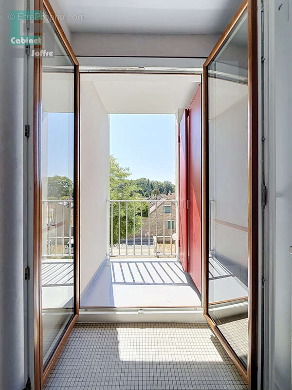 appartement T1 de 27,93 m2 - Parking / Cave / Ascenceur - photo 6