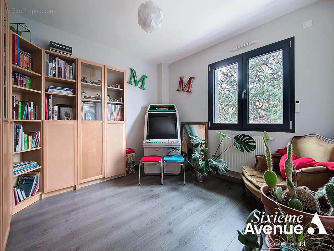 Maison à Solaize 7 pièces, 5 chambres, 165 m² - photo 11