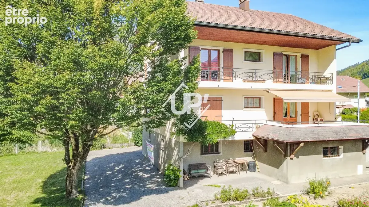 Photo Maison à Thones au prix de 719 000€
