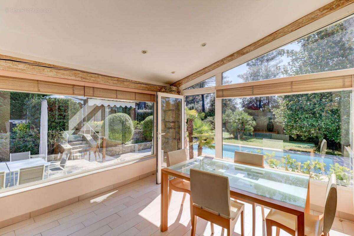 Maison à MOUANS-SARTOUX