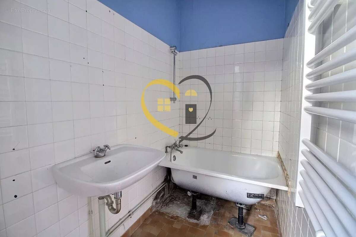 Maison à CHATEAUNEUF-SUR-CHER