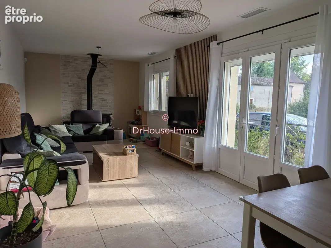 Maison 4 pièces 115 m² à vendre à Le Fleix (24130) - photo 8