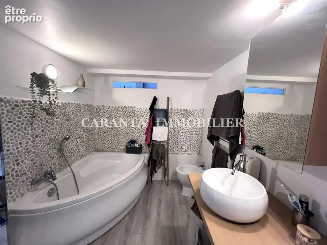 A vendre au Plan de la Tour Maison de village avec Terrasse 4 chambres plus Mezzanine, buanderie et remise - photo 13