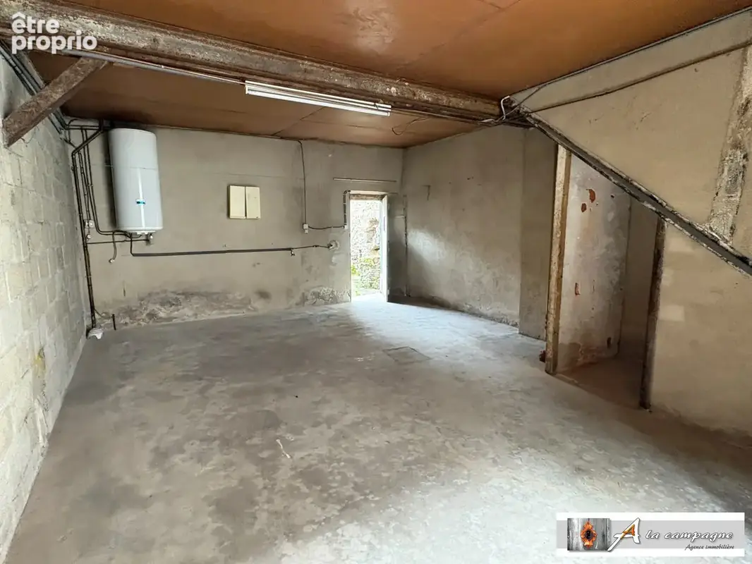 Maison 2 pièces 29 m² à vendre à Chambon-Sur-Voueize (23170) - photo 3