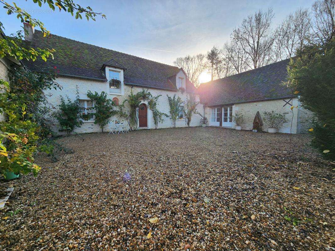 Maison à SAINT-JEAN-SAINT-GERMAIN