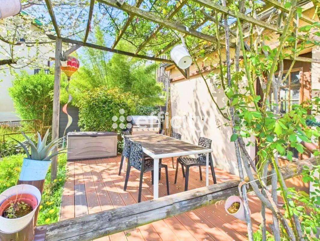 Maison à VITRY-SUR-SEINE