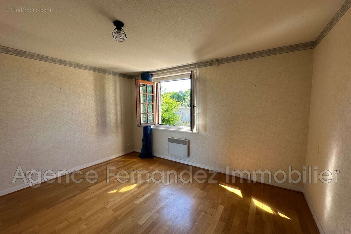 Maison 155 m² à Matour  - photo 9