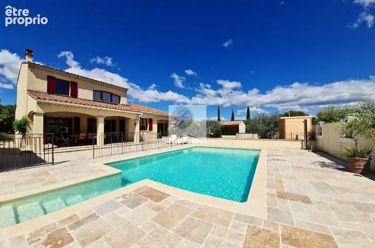 A vendre à Blauvac, spacieuse villa  avec piscine et appartement indépendant - Secteur Bedoin, Mont Ventoux. - photo 2