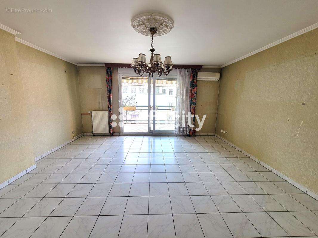 Appartement à LYON-4E