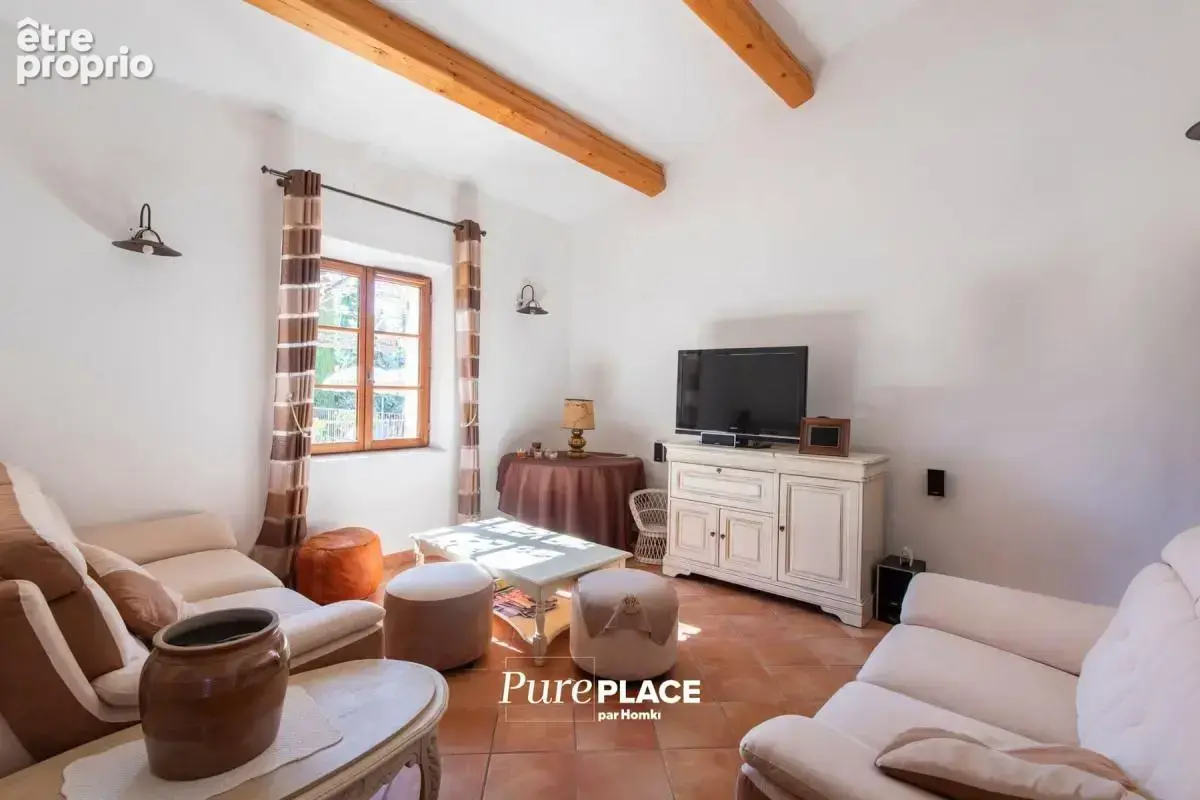 Mas provençal d’exception – Vue sur le Luberon – Environnement confidentiel - photo 11