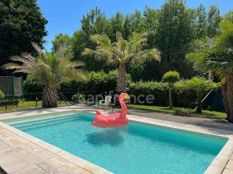 Maison à CHEVANCEAUX