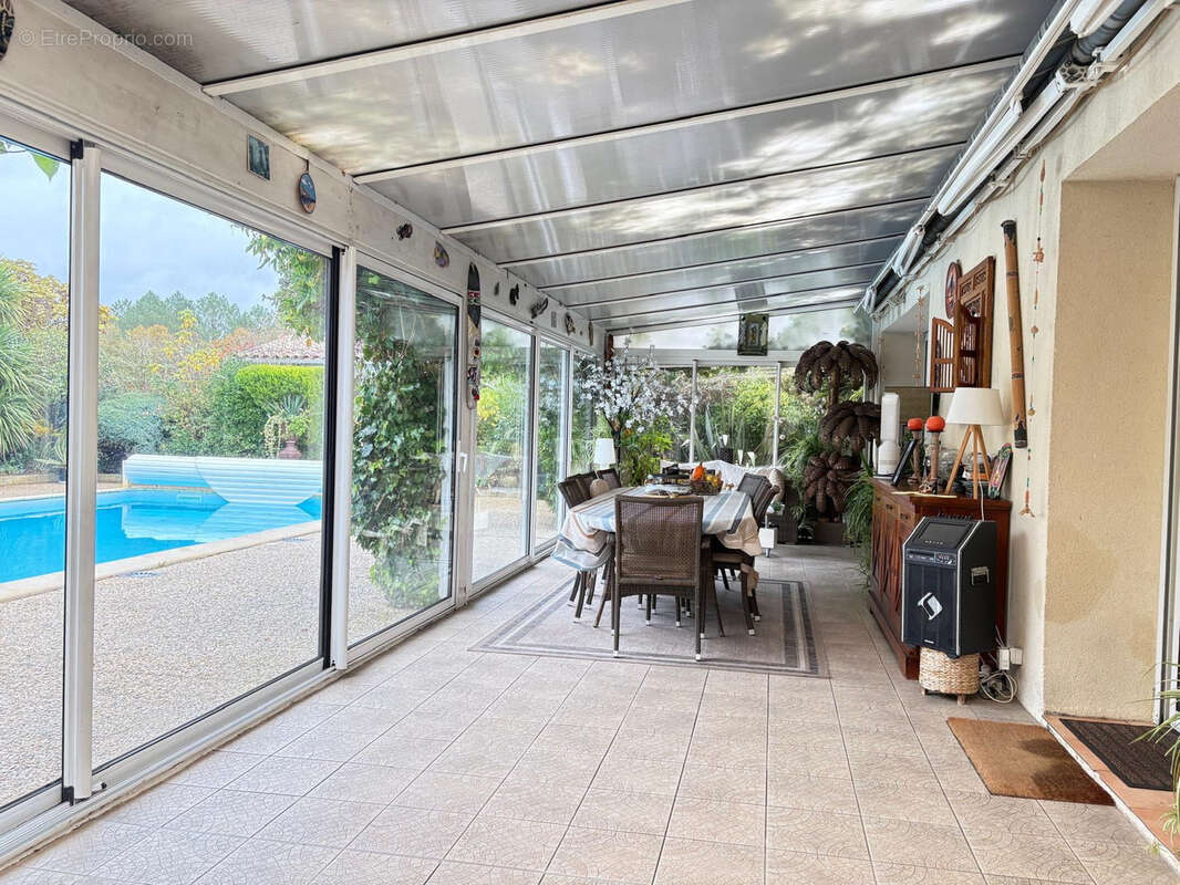 Maison à VENDAYS-MONTALIVET