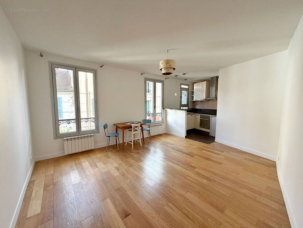 Appartement à NANTERRE