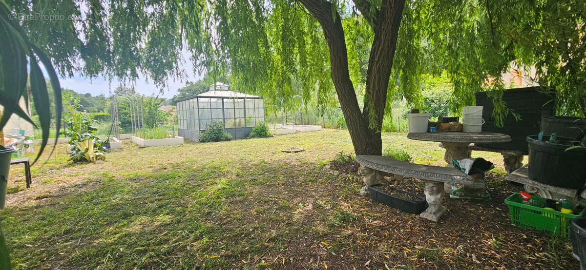 Maison à LA GAUDE