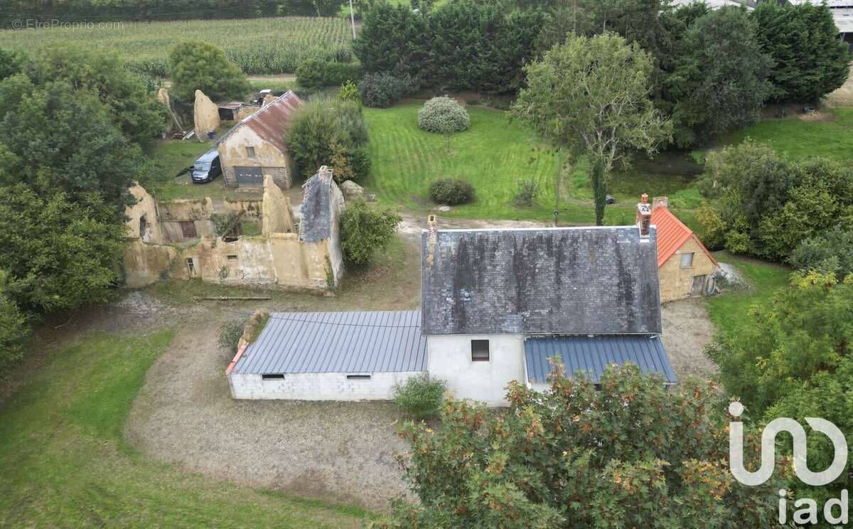 Photo 3 - Maison à CERENCES