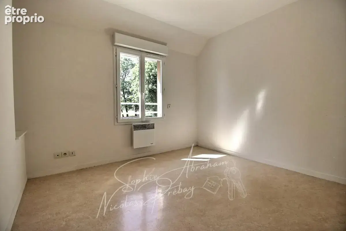 Maison avec 5 chambres, garage et jardin - photo 6
