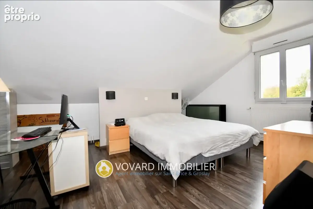 Maison Spacieuse de 148 m2 au Cœur du Vieux Saint Brice - photo 7