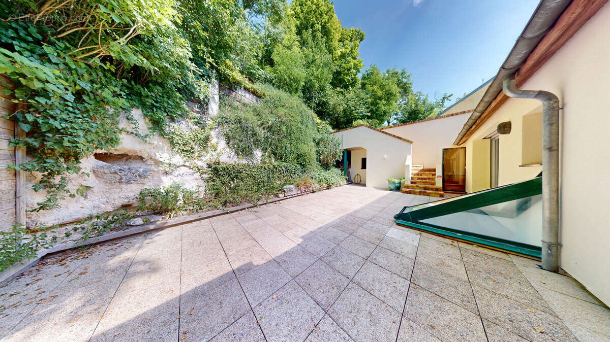 Maison à LA FRETTE-SUR-SEINE