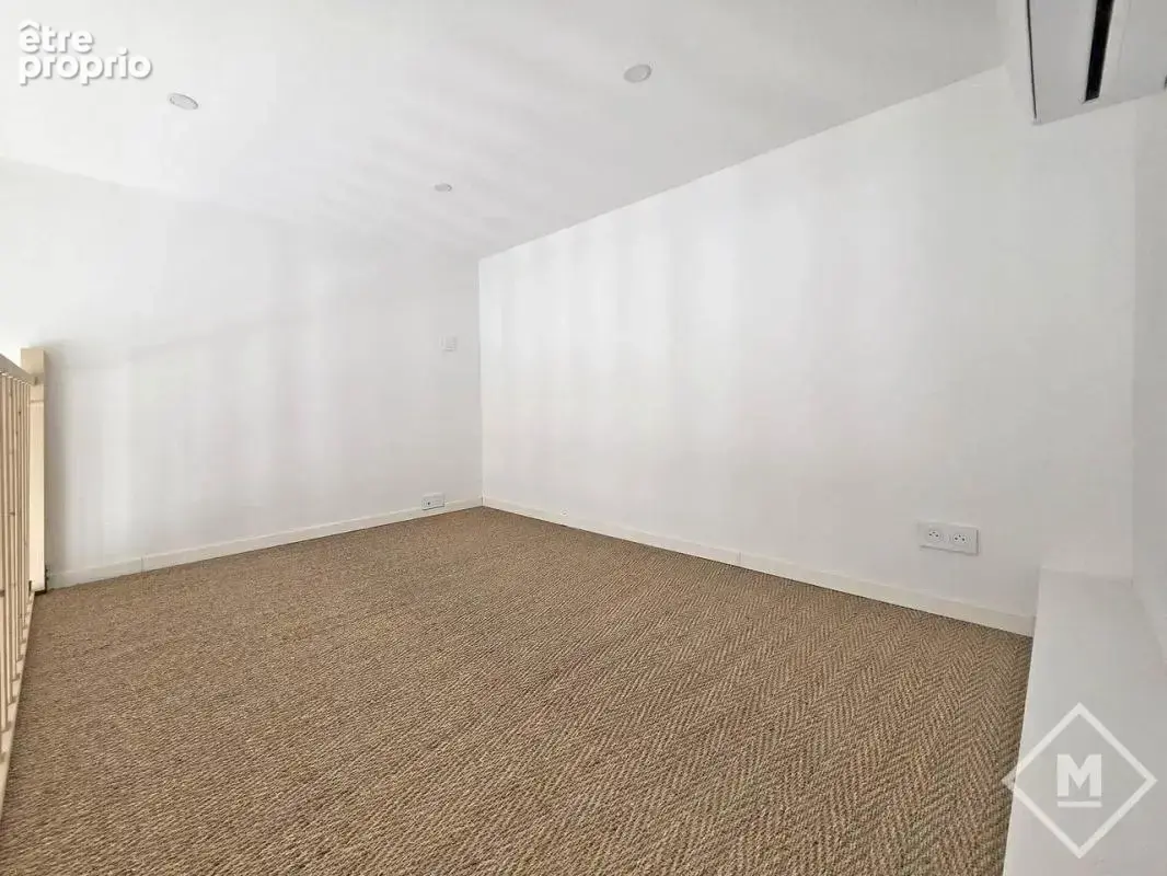Vente type 2 double destination investissement locatif Baille/Castellane - photo 11