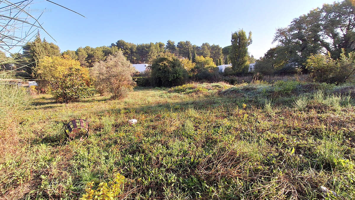 Terrain à LES PENNES-MIRABEAU