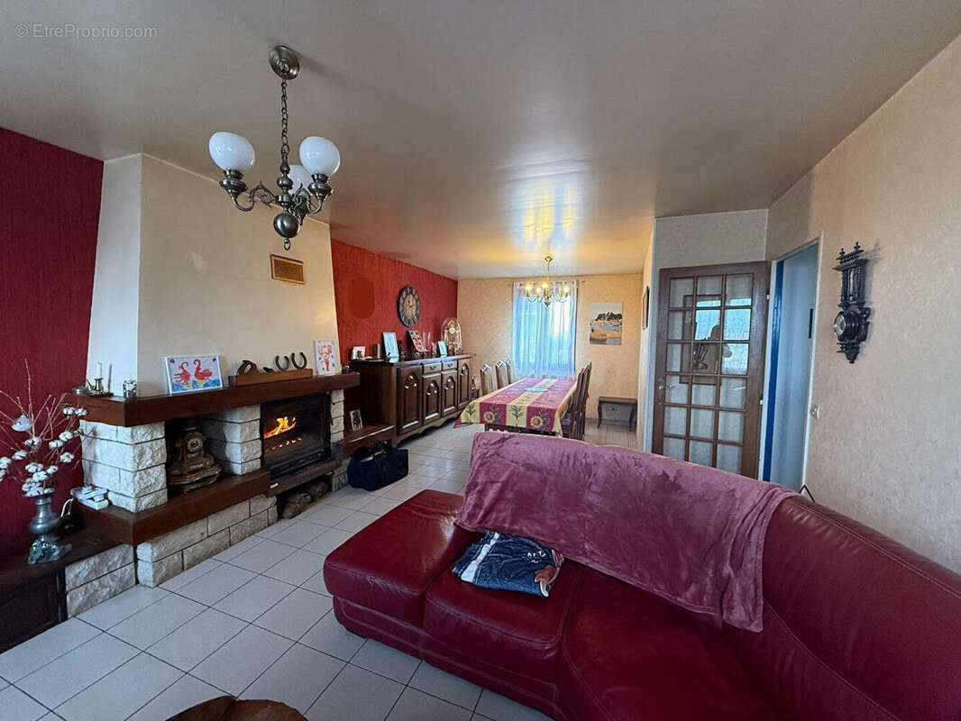 Maison à SAINTE-AULDE