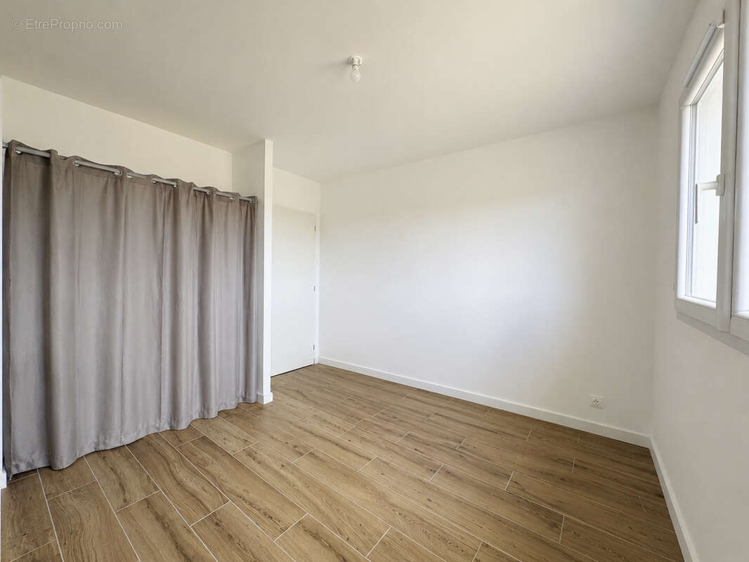 Maison contemporaine de plain-pied   117 m2   4 chambres   Vue dégagée - photo 7