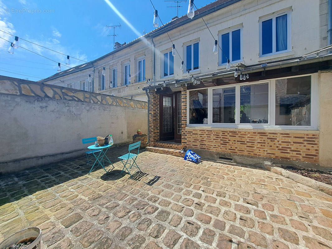 Maison à NEUILLY-EN-THELLE
