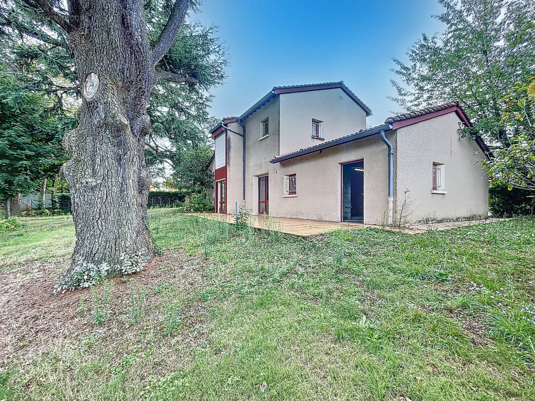 Maison à SAINT-GENIS-LAVAL