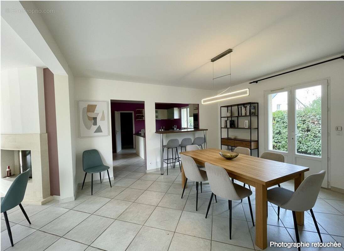 Maison 208 m² à Saint-Cyr-Sur-Loire  - photo 4