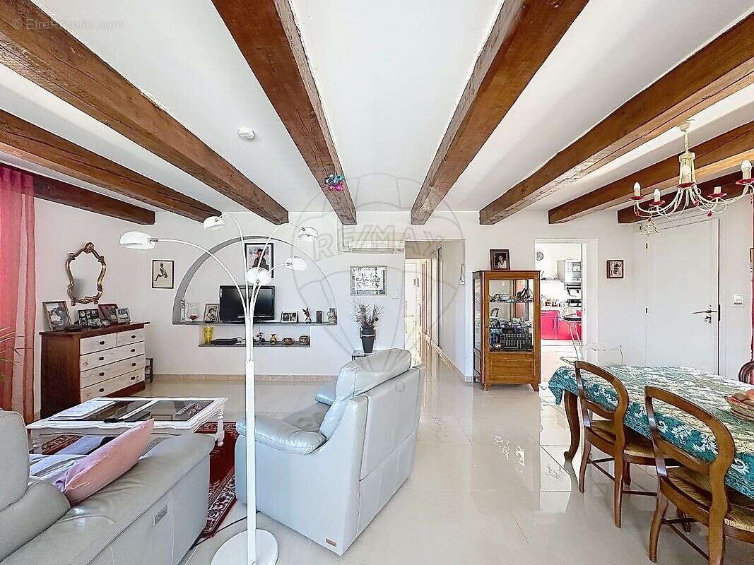 Maison à BOISSET-ET-GAUJAC