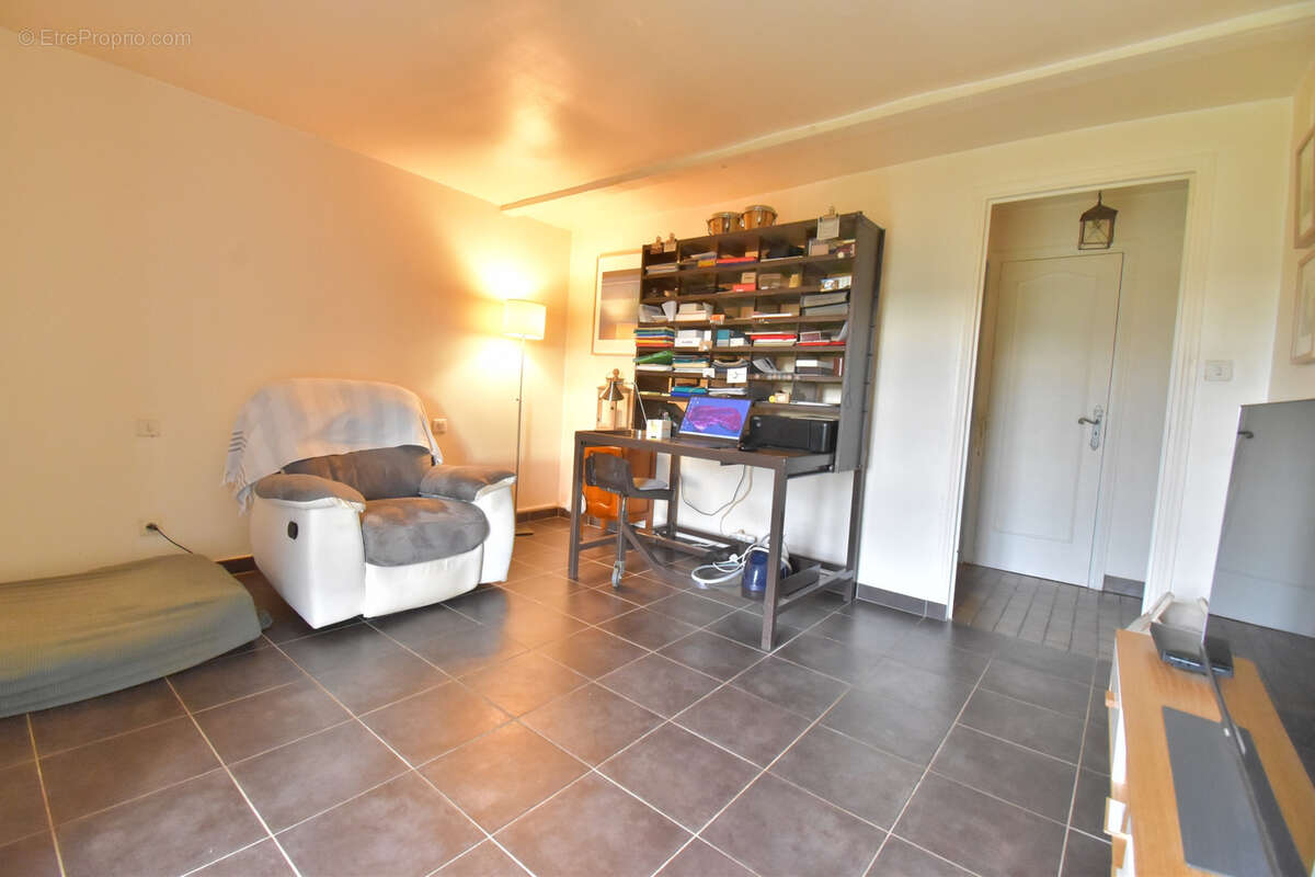 Maison à SAINT-MENOUX