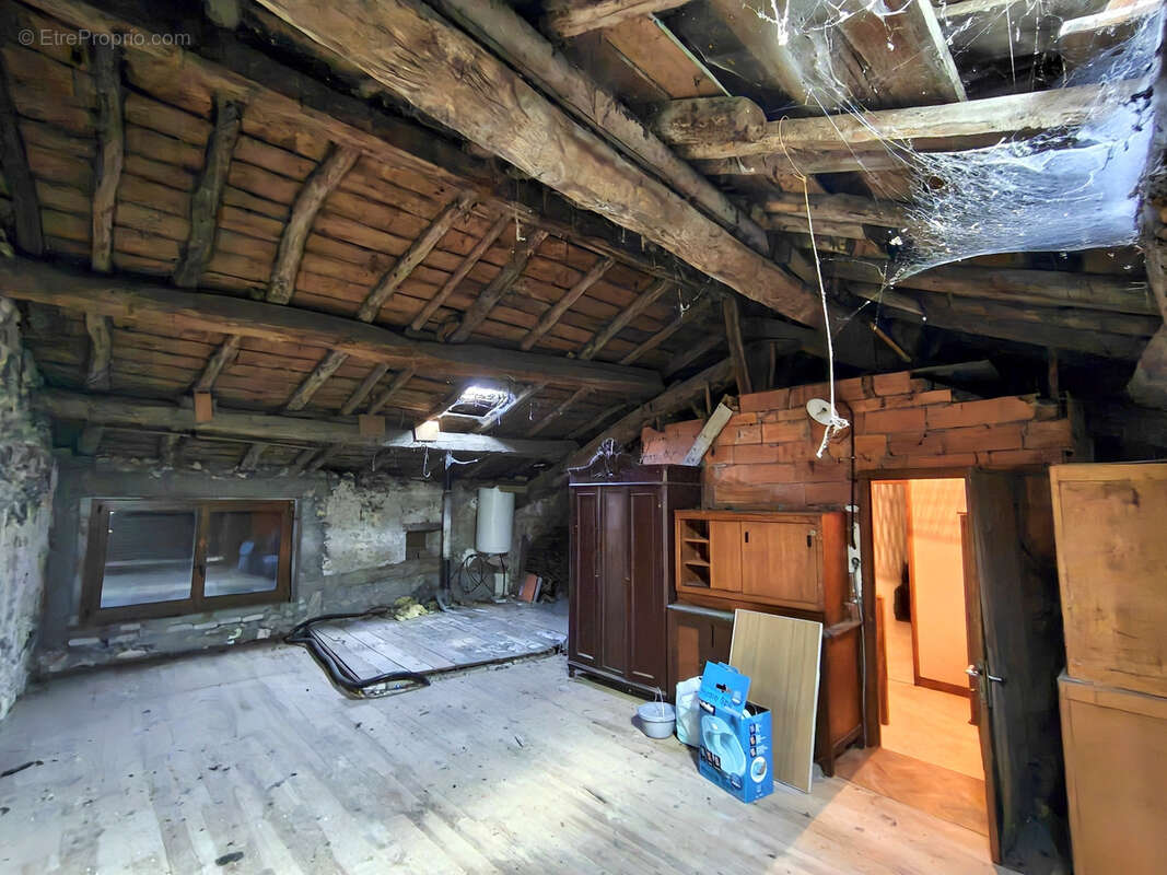 Maison à VANNES-LE-CHATEL