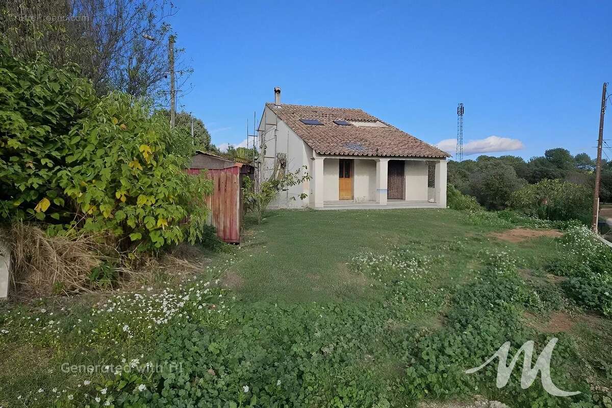 Maison à FOX-AMPHOUX