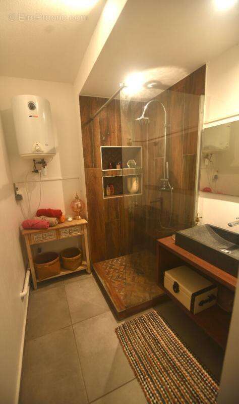 Appartement à BAIE-MAHAULT