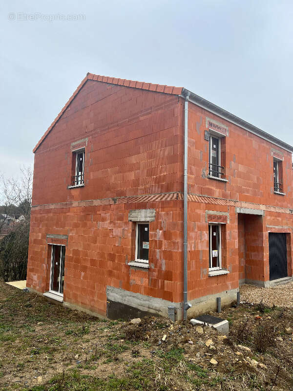 Maison 114 m² à Vantoux  - photo 3