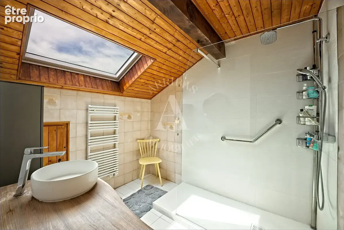 Maison 6 pièces 193 m² à vendre à Ornex (01210) - photo 9