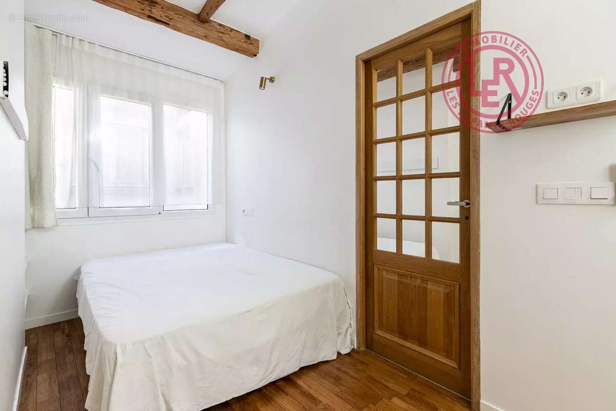 Appartement à PARIS-3E