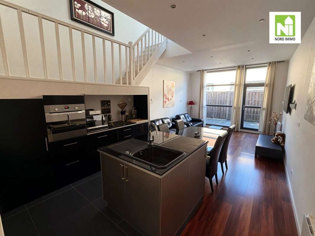 Appartement à AVELIN