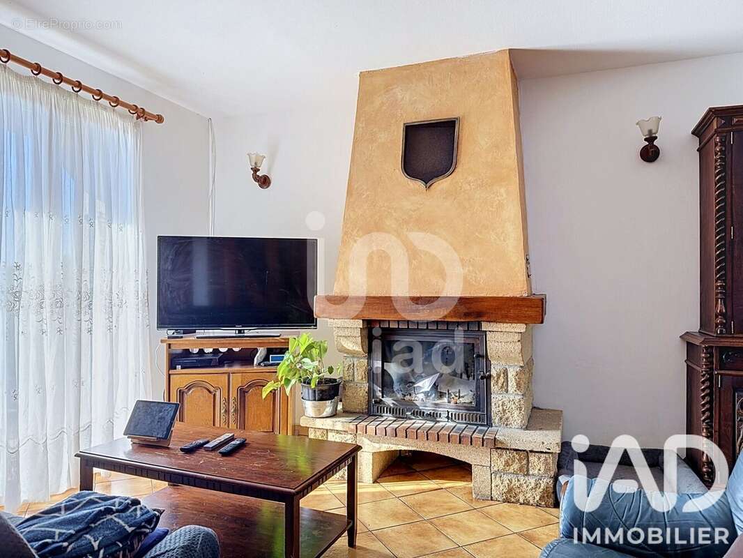 Maison 111 m² à Saint-Florentin  - photo 4