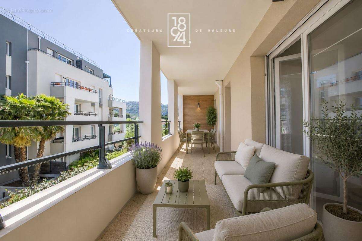 Appartement à MARSEILLE-9E