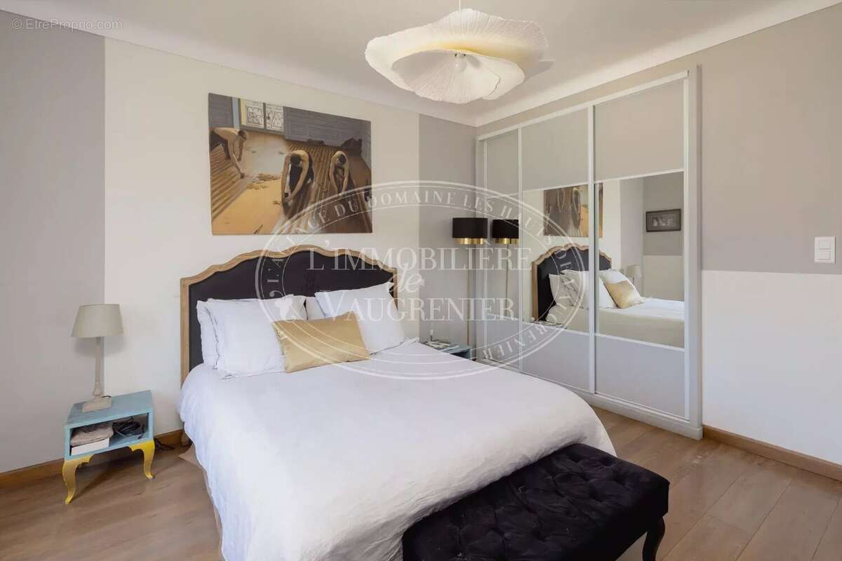 Maison à ROQUEFORT-LES-PINS