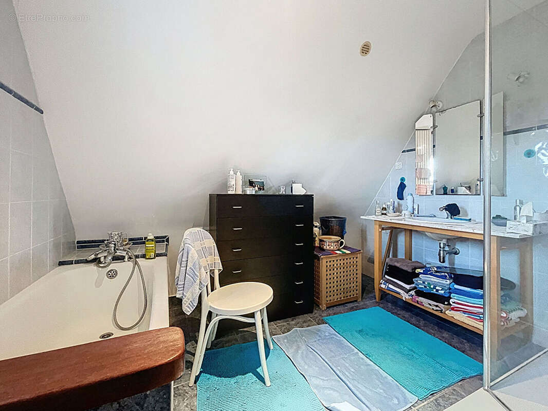 Maison à GROFFLIERS