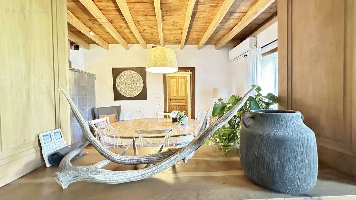 MAISON DE CARACTERE DU 18ème de 9 pièces de 235 M2 - photo 13