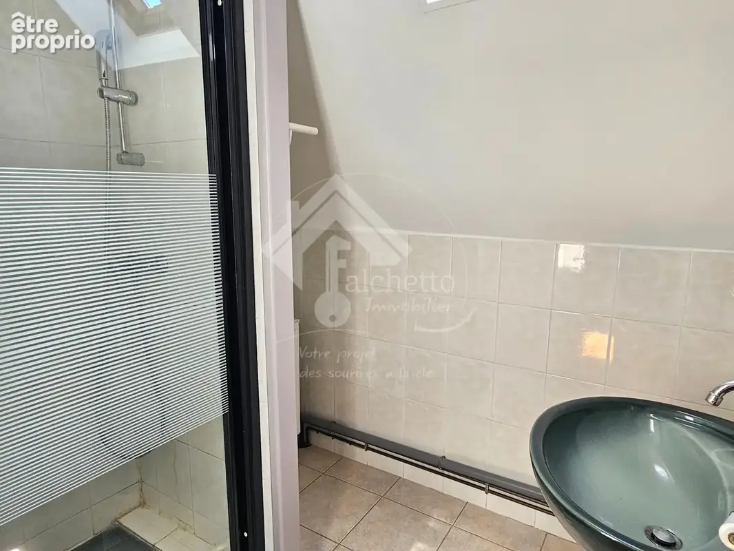 Maison sur sous-sol à Bert - photo 12
