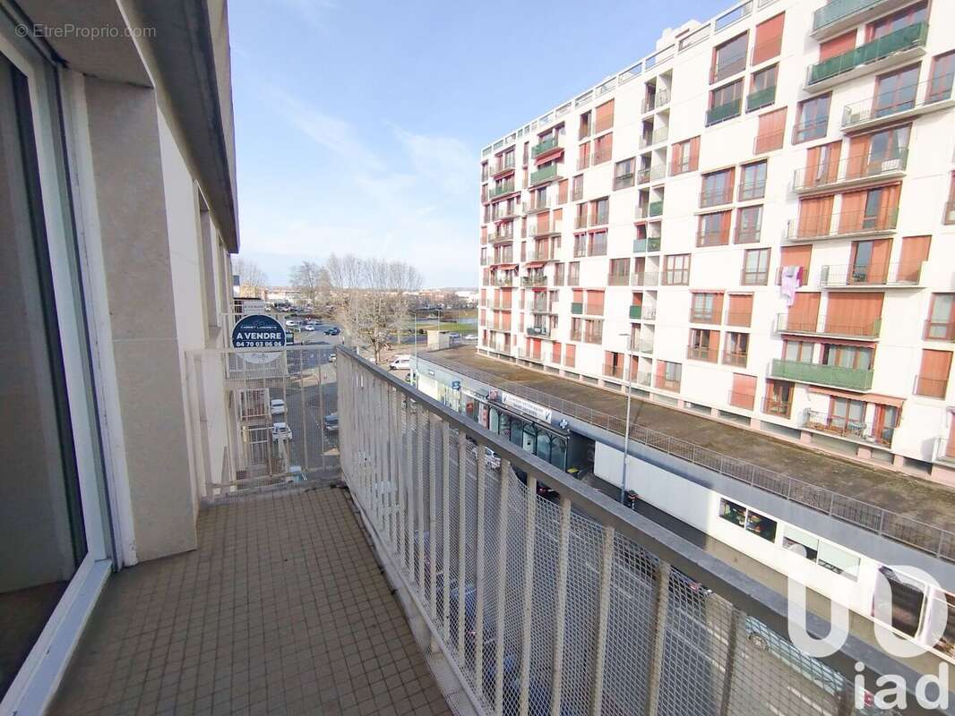 Photo 8 - Appartement à MONTLUCON