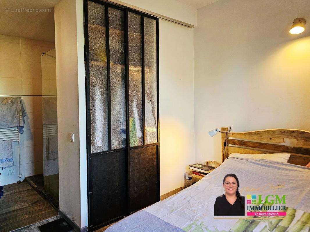 Maison rénovée + dépendance + grand terrain et potentiel : une belle opportunité ! - photo 6