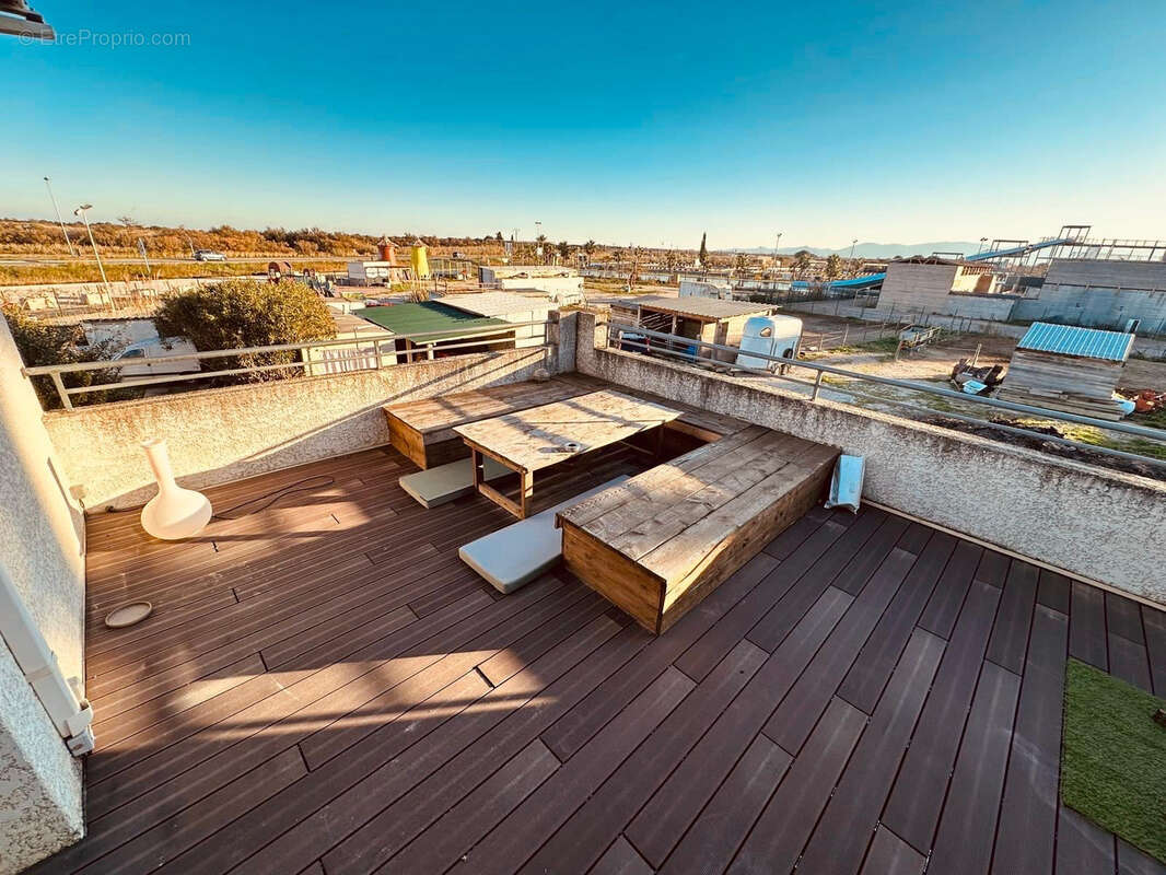 Commerce à TORREILLES