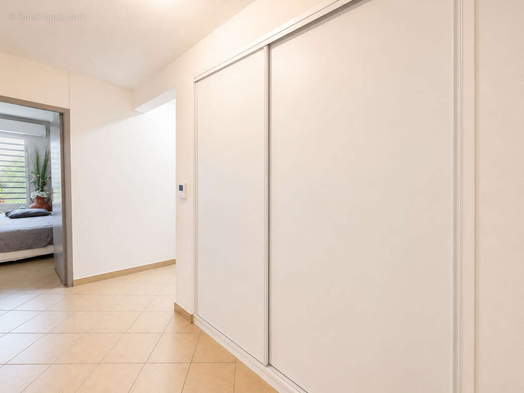 Appartement à LES ABYMES