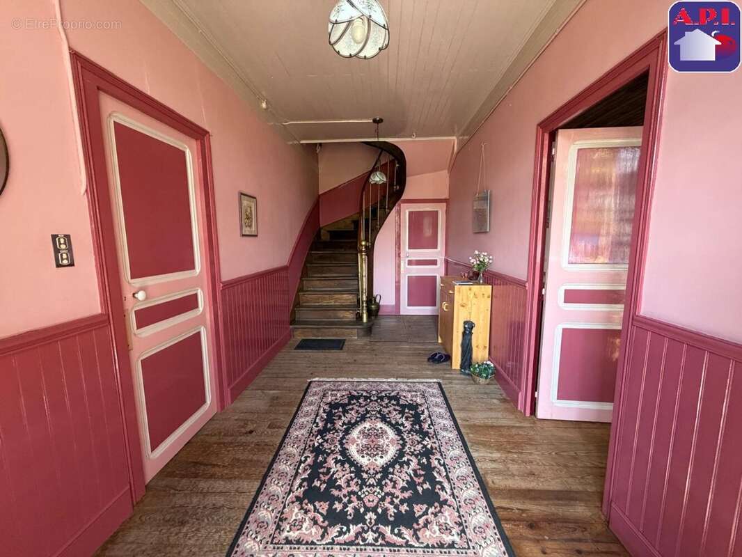 Maison à CRAMPAGNA