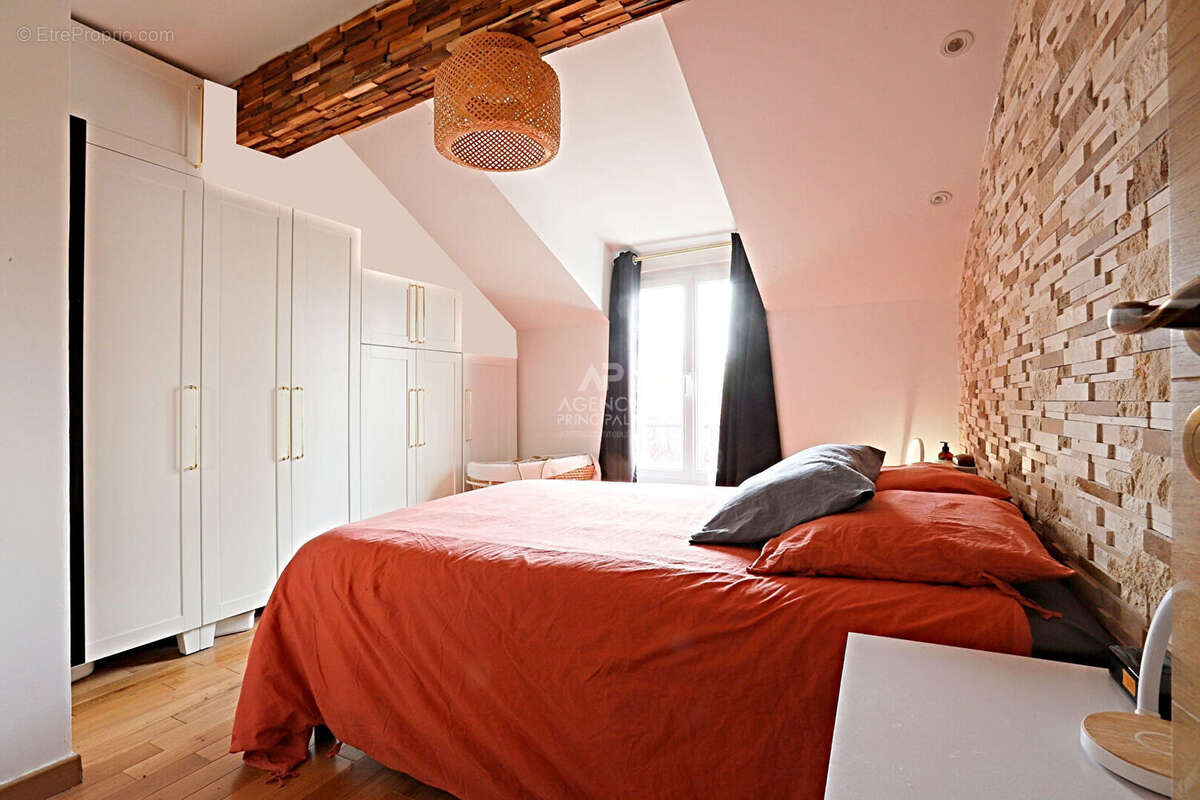 Appartement à NANTERRE